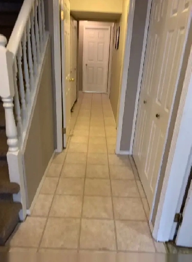 Furnished room in a Sahali house available Oct. 1 Image# 1