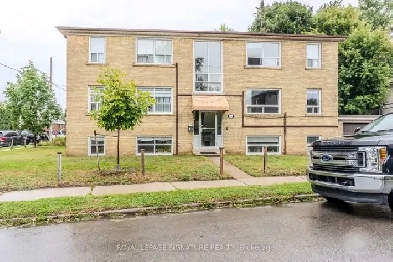 2 Beds 1 Bath Apartment Image# 1