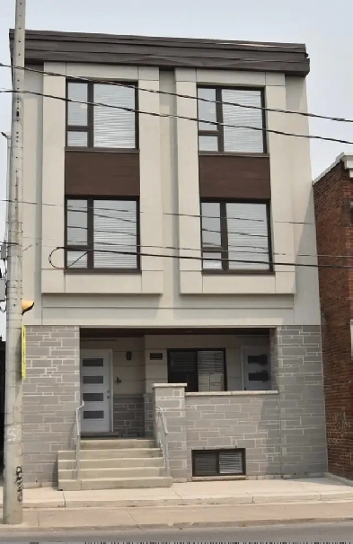 2 Bedroom Basement Apartment Image# 1