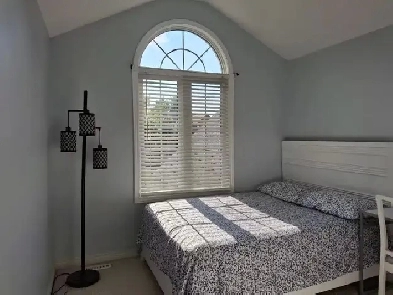 Cozy Bedroom in a Neat and Clean Premium North London Home Image# 4