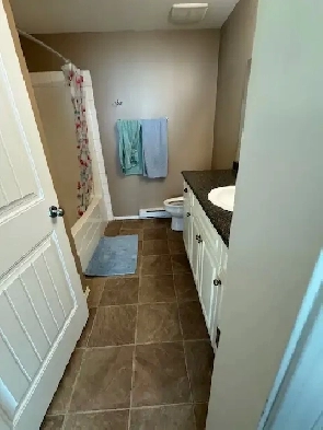 MILL LAKE/ HOSPITAL AREA 2 BED 1 BATH BSMT SUITE IN NEWER HOME Image# 2