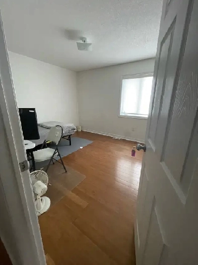 private room with washroom for rent Image# 8