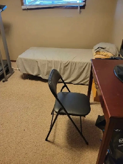 large room for rent.  Available immediately Image# 1