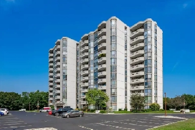 BURLINGTON'S PINEDALE ESTATES - SUB PENTHOUSE -ESCARPMENT VIEWS Image# 6