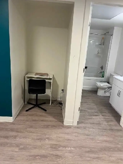 Short-Term Sublet – 1 Bedroom Apartment (Sept 9 – Oct 5) Image# 1