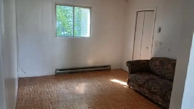 Logement a louer 3 1/2 Saint-Tite 750$ Image# 4