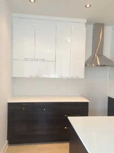 Grand condo neuf à louer à St-Jean (rue St-Jacques!)! Image# 1