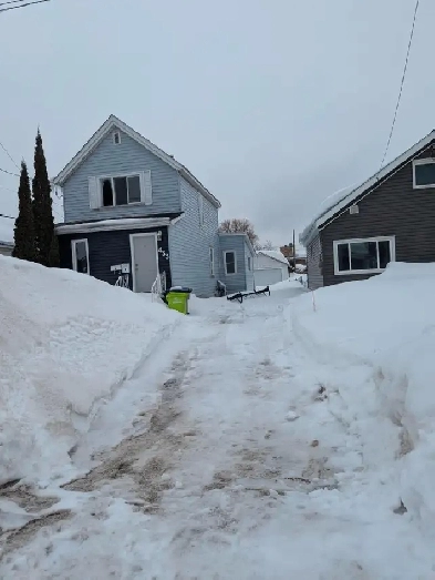 1 Bedroom Upper Unit – $1,299/month   50% Utilities – Parking In Image# 1