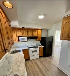 4-Bedroom, 2bathrooms Apartment  – Available Nov 1 Image# 1