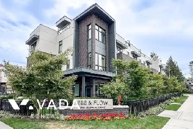 Ebb &. Flow 3 Level 2 Bed Townhouse Rental 229-2035 Glenaire Image# 1