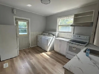 2 Bed 1 Bath - 238 Notre Dame de Lile Image# 1