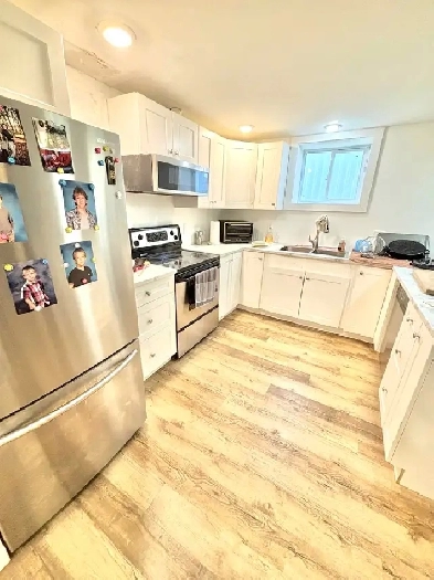 For Rent – 529 York Street, Apt B | 3 Beds -1 Bath  | Available Image# 1