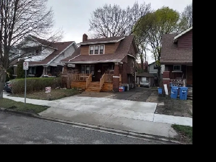 Bright clean room by the University Image# 1
