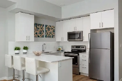 1 den rentals at Glenmore Central Image# 7