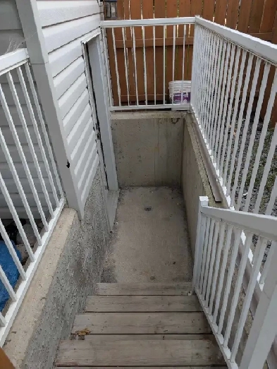 1 bedroom basement suite available immediately Image# 3