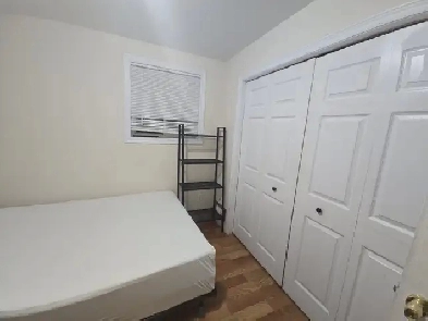 Furnished Room for Rent – Rankin Ave (5 min walk to University) Image# 1