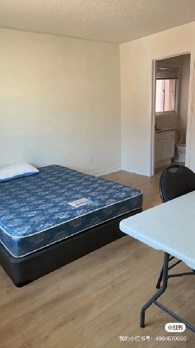 Room Available for rent now in Markham. Master Bed Room Image# 2