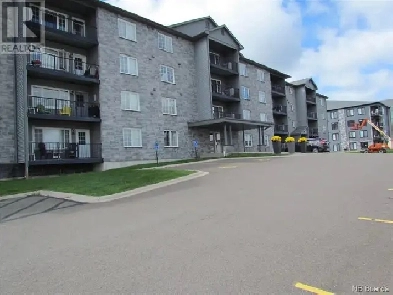 Two-bedroom condo/Apartment for rent with underground parking! Image# 1