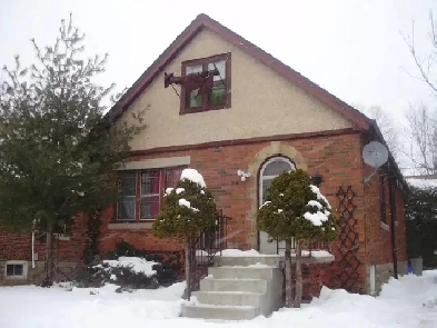 Room Available - McMaster Student Home Image# 4