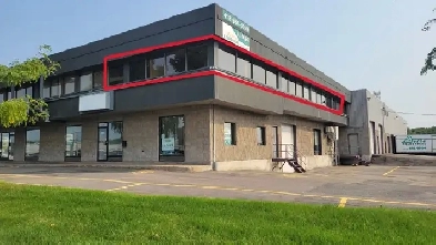 BUREAU PROFESSIONEL À LOUER Image# 1