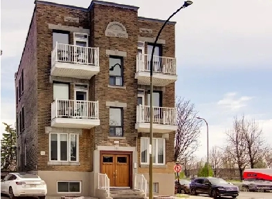 2 Beds  1 Bath- ALL Included- NDG- Min  2 month Image# 4