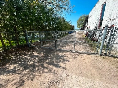Outdoor storage yard for rent Oakville / Milton border Image# 4