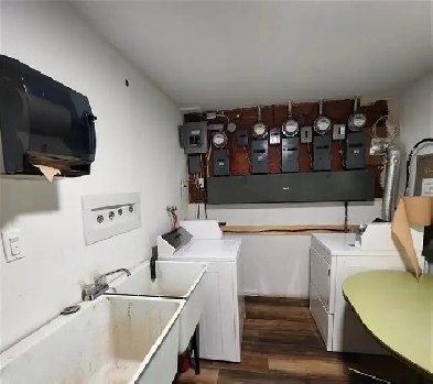 3 BEDROOM APTARTMENT NEW SUDBURY Image# 5