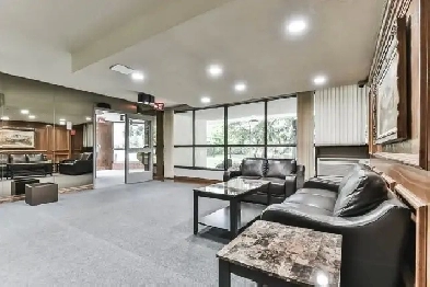 3 bedroom condo. HYDRO, HEAT AND WATER AND 2 PARKING SPOTS INCL. Image# 1