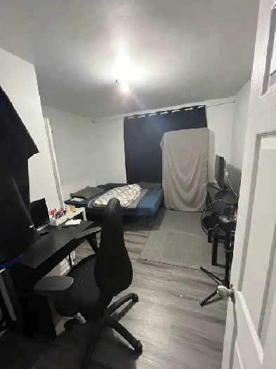 Private Room For Rent Image# 1