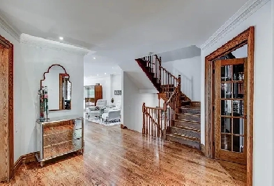 Elegant Room near Yonge & Sheppard Subway Station rm Image# 1