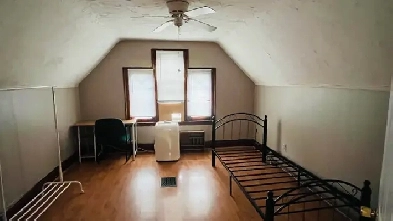 Bedrooms for Rent on Main St. Image# 2