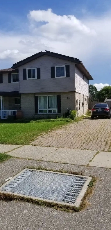 For rent - 3 bedroom townhouse - Available Nov 1 2025 Image# 3