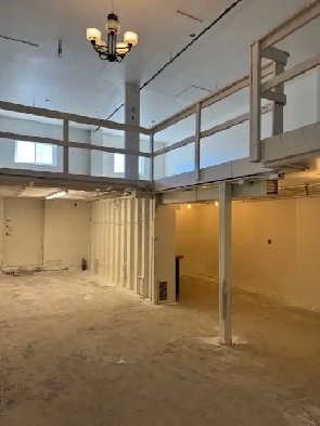 28 Industrial  Mezzanine Studio Image# 3