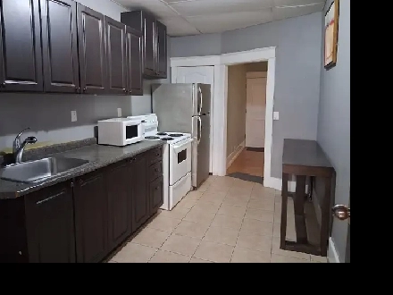 (DOWNTOWN Best Rent) 2 Bedrooms Apartment, Spacious! Image# 4