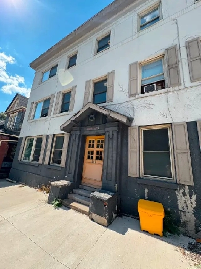 1 Bedroom Apartment for Rent Image# 2