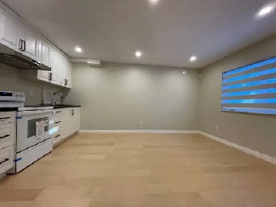 Spacious 2-Bedroom Ground Floor suite in Grandview South Surrey Image# 1