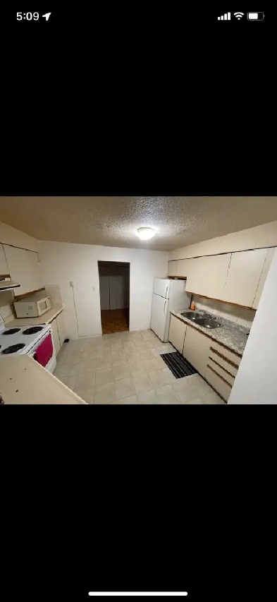 1 room can share 2 boys $450 Lawrence/ Midland Image# 1