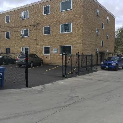 1BDRM Condo near HSC Image# 10