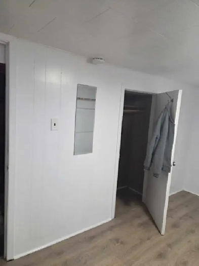 Room by the Lake - Available Immediately Image# 1