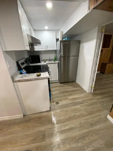Room for rent at Port Credit Mississauga Image# 1