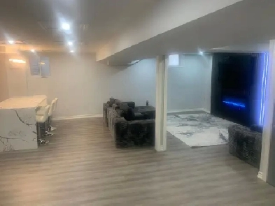 2-Bedroom Basement Apartment – Mississauga/Oakville Border Image# 1