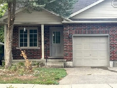 Two Bedroom House for Rent in Delhi Ontario Image# 9
