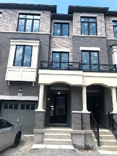4 bed & 4 bath spacious townhouse for rent in Whitby. Image# 10