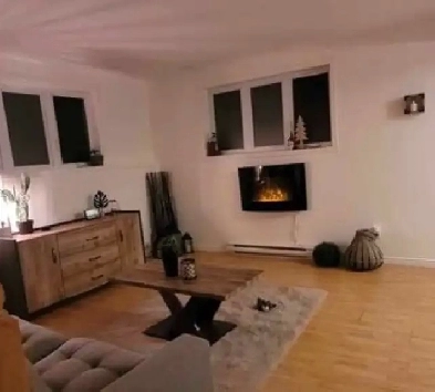 Grand 4 1/2 en sous-location Image# 1