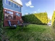 SUNNY AND BRIGHT HOUSE FOR SALE BROSSARD ,BACKYARD FULL OF LIGHT Image# 1