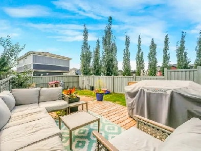 West YEG 3 Bed w/ Attached Dbl Garage ONLY $519k WOWZERS! Image# 4