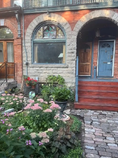 Cabbagetown heritage house  to share