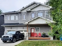 Luxury 3 Bedroom Executive Suite Apartment in Huntsville Image# 1