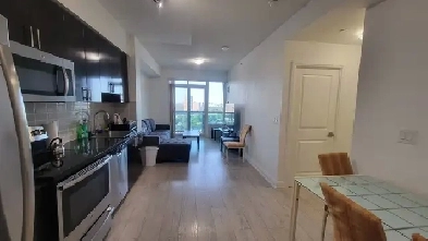 Furnished large 1 bedroom Condo with wifi parking Yonge&Steeles Image# 4