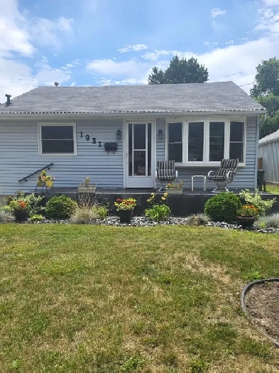 Beautiful Bungalow for Sale! Image# 8
